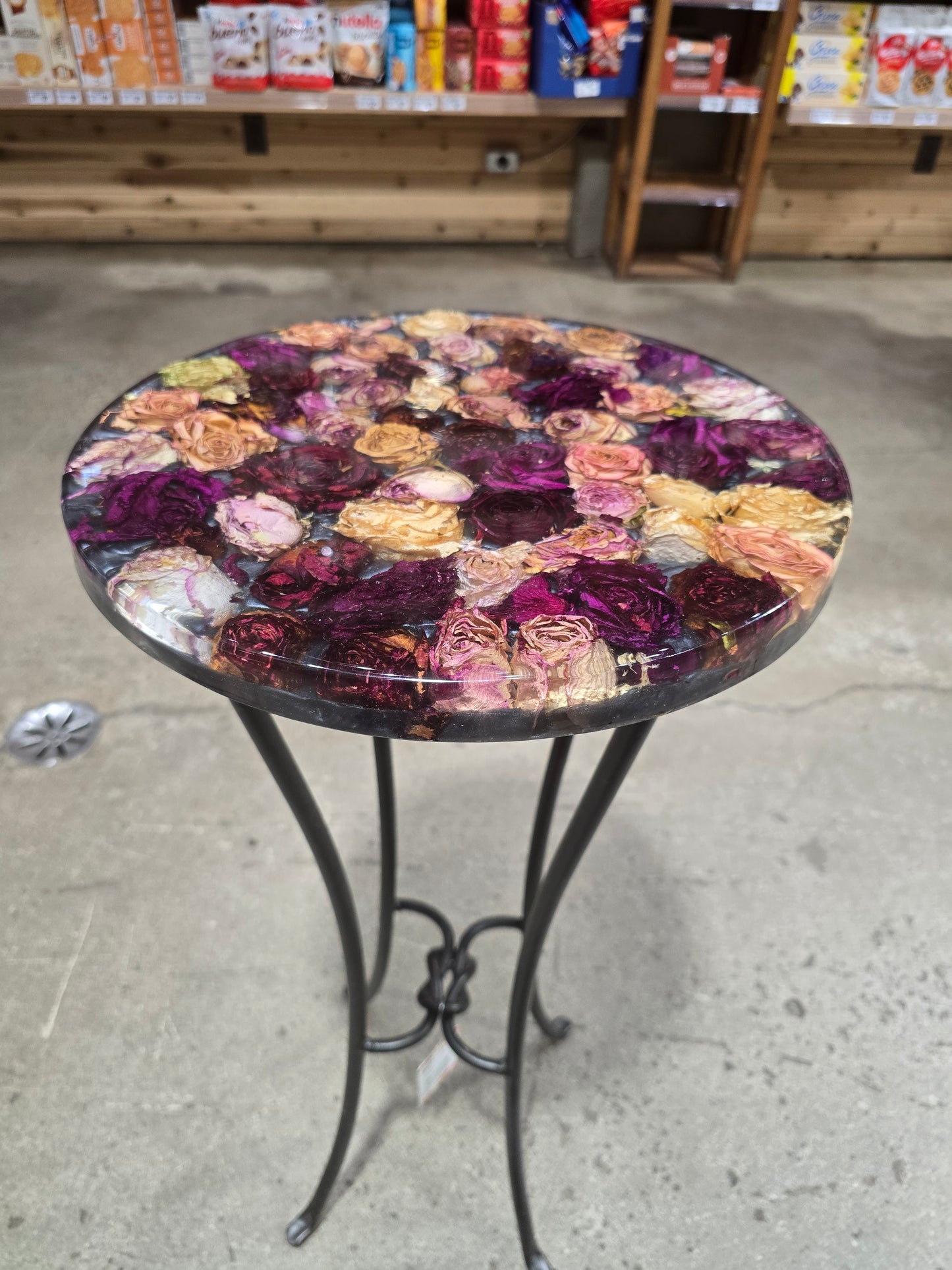 Rose Table