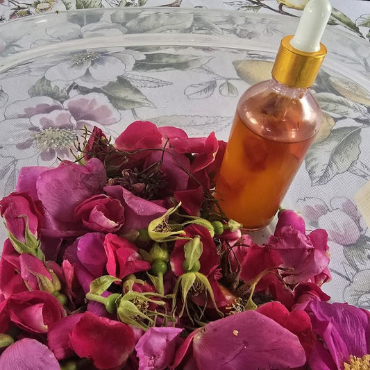Organic Rosehip Oil.                            4oz |NS Rosehip | Castor | Olive | Frankincense | Jojoba.                  ♡Wild ♡ Oceanside ♡ NS.